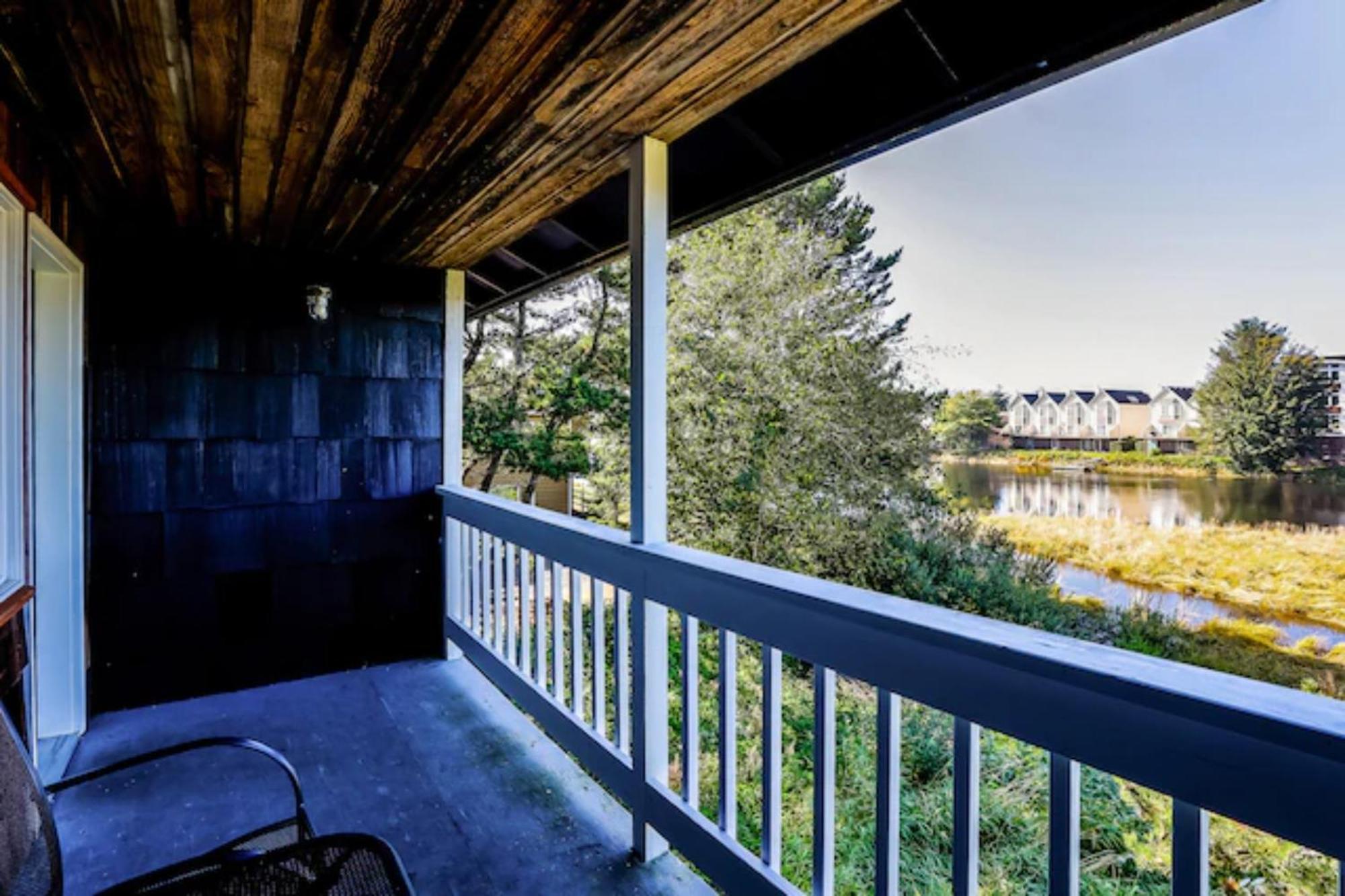 Coast River Inn By Oyo Seaside Luaran gambar
